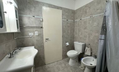 VENTA LOTE 2 CASAS 3 AMB PILETA COCHERA NAVARRO