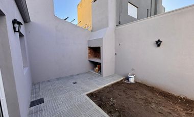 VENTA CASA REFACCIONADA A ESTRENAR
