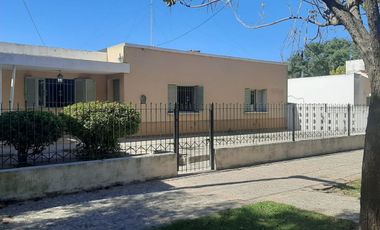 CASA 3 DORM   IDEAL DESARROLLOS  LAGUNA LARGA CBA