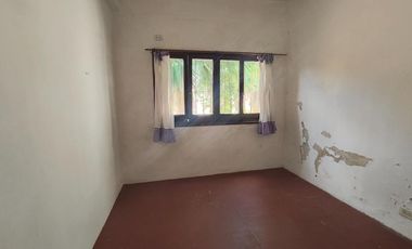 VENTA CASA 4 AMB QUILMES  JARDIN Y COCH APTO CRED