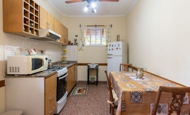 VENTA CASA 3 AMBIENTES RAFAEL CASTILLO