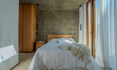 CASA EN VENTA EN AREA 60 CON VISTA A LA LAGUNA