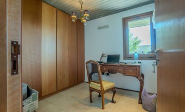 CASA EN VENTA EN AREA 60 CON VISTA A LA LAGUNA