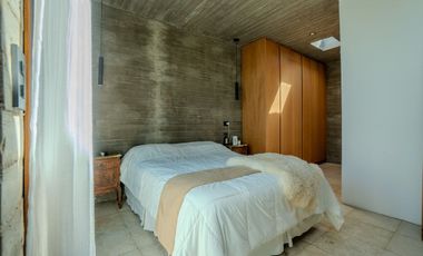 CASA EN VENTA EN AREA 60 CON VISTA A LA LAGUNA