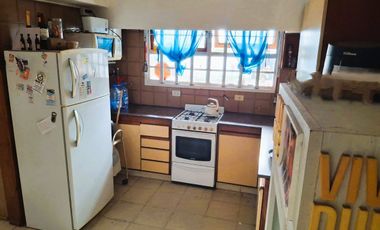 VENTA CASA 3 AMBIENTES CON GARAGE B. SAN MARTIN
