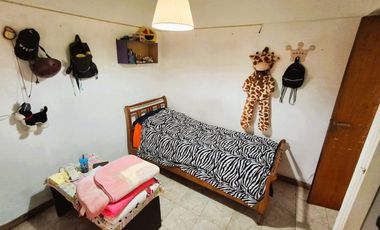VENTA CASA 3 AMBIENTES CON GARAGE B. SAN MARTIN