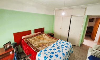 VENTA CASA 3 AMBIENTES CON GARAGE B. SAN MARTIN