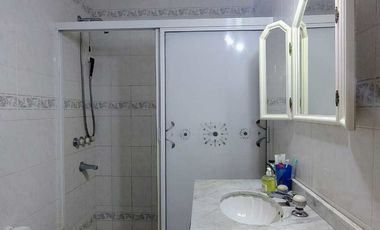 CASA 3 AMB COCH. PARRILLA Y PILETA SAN JUSTO