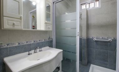 Venta lote 2 casas de 4 amb + quincho y cochera