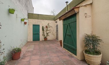 Venta lote 2 casas de 4 amb + quincho y cochera