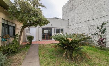 Venta lote 2 casas de 4 amb + quincho y cochera