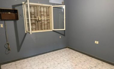 CASA DE 3 DORMITORIOS. B° LAS MORERAS, SANTA LUCIA