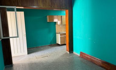 CASA DE 3 DORMITORIOS. B° LAS MORERAS, SANTA LUCIA