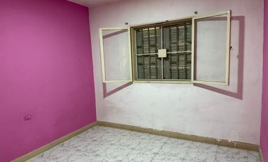 CASA DE 3 DORMITORIOS. B° LAS MORERAS, SANTA LUCIA