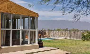 VENTA CASA 2 DORMITORIOS Y PILETA VILLA TACU ZONDA