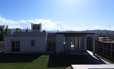 Casa 3 Habitaciones 2 Baños B Privado Rivadavia