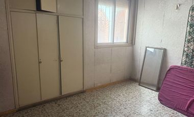 CASA CON DEPARTAMENTO Y LOCAL COMERCIAL. CAPITAL