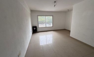 VENTA 2 AMBIENTES C/ COCHERA CENTRO MORENO IMPECAB