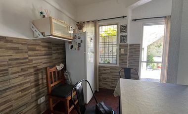 VENTA PH 4 AMBIENTES CON PATIO BANFIELD APTO CREDI