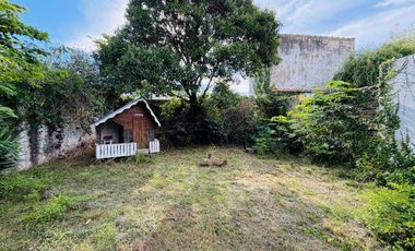 Casa 5 ambientes con amplio terreno alquiler Lanus