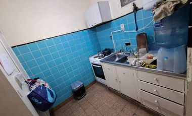 CASA 4 AMBIENTES VENTA LOMAS DE ZAMORA CON PARQUE