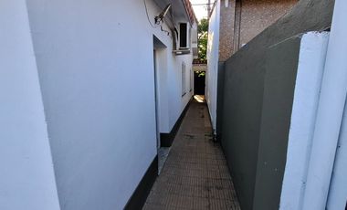 CASA 4 AMBIENTES VENTA LOMAS DE ZAMORA CON PARQUE