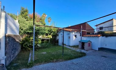 CASA 4 AMBIENTES VENTA LOMAS DE ZAMORA CON PARQUE
