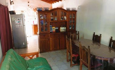 CASA 4 AMBIENTES VENTA TRISTAN SUAREZ CON DEPTO