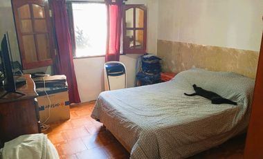 CASA 4 AMBIENTES VENTA TRISTAN SUAREZ CON DEPTO