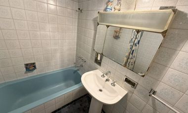 Casa venta multifamiliar 5 amb en Luis Guillón