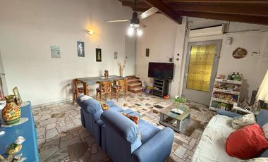 Casa venta multifamiliar 5 amb en Luis Guillón