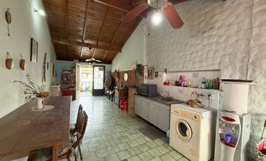 Casa venta multifamiliar 5 amb en Luis Guillón