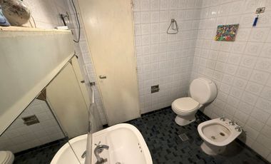 Casa venta multifamiliar 5 amb en Luis Guillón