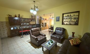 Casa venta multifamiliar 5 amb en Luis Guillón