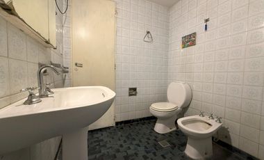 Casa venta multifamiliar 5 amb en Luis Guillón