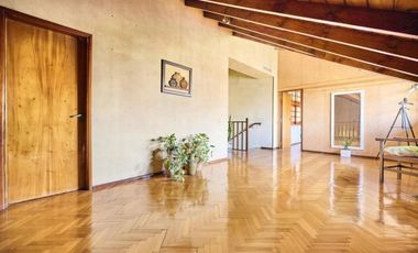 VENTA CASA 5 AMBIENTES PILETA JARDIN QUINCHO BANF