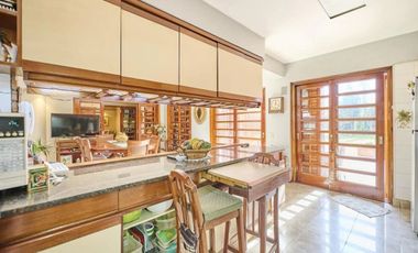 VENTA CASA 5 AMBIENTES PILETA JARDIN QUINCHO BANF