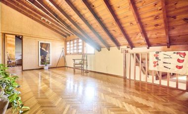 VENTA CASA 5 AMBIENTES PILETA JARDIN QUINCHO BANF