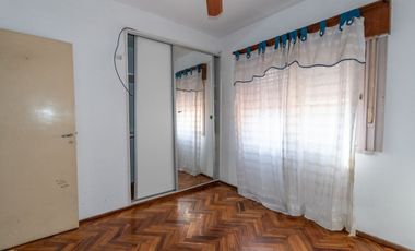 VENTA CASA LOMAS DE ALBERDI TRES DORMITORIOS