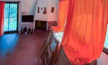 Casa Venta en Oliveros con amplio parque y pileta