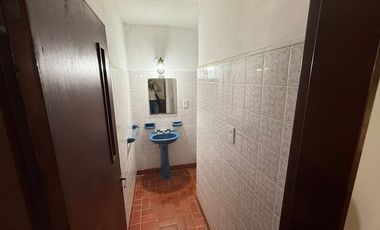 Casa Venta en Oliveros con amplio parque y pileta