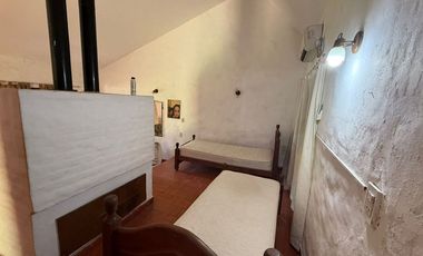 Casa Venta en Oliveros con amplio parque y pileta