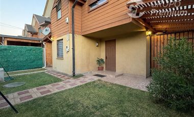 Casa en Venta en Las Higueras / Feijoa