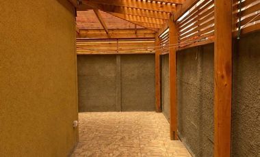 Casa en Venta en Las Higueras / Feijoa