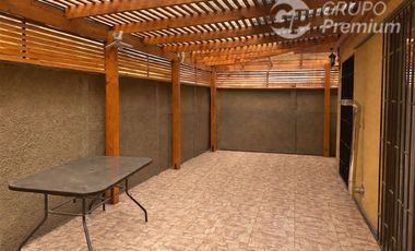 Casa en Venta en Las Higueras / Feijoa