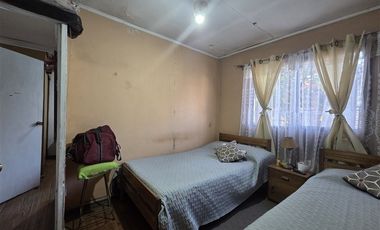 Casa en Venta en Departamental / Sta Rosa / Pasaje cerrado