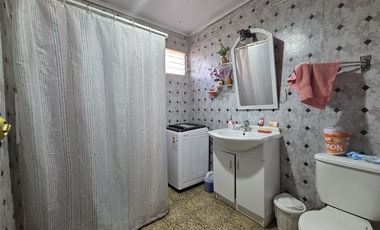 Casa en Venta en Departamental / Sta Rosa / Pasaje cerrado