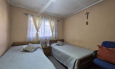 Casa en Venta en Departamental / Sta Rosa / Pasaje cerrado