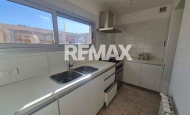 ALQUILER Duplex 2 dorm Patio Tierra Mansa Centenar