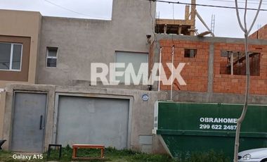 ALQUILER Duplex 2 dorm Patio Tierra Mansa Centenar